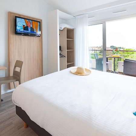 Zenitude Hôtel-Résidences Le Cannet Esterno foto