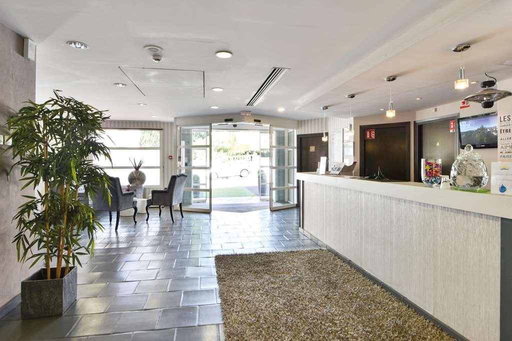 Zenitude Hôtel-Résidences Le Cannet Interno foto