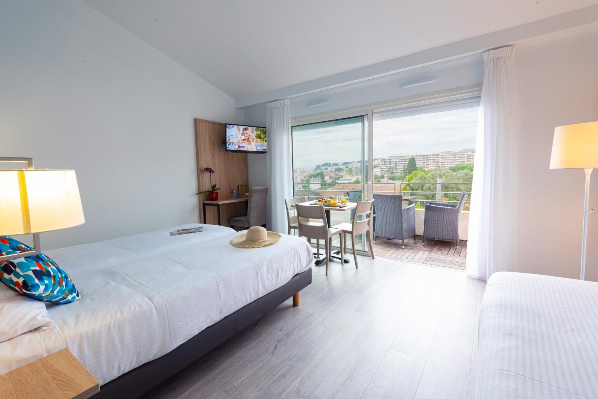 Zenitude Hôtel-Résidences Le Cannet Esterno foto